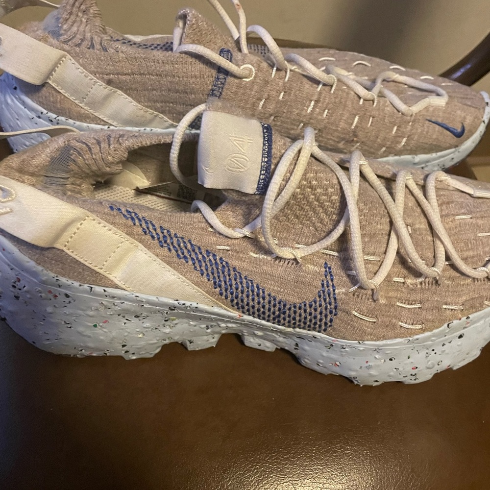 Nike Space Hippie 04